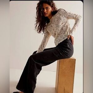Free people- size 29- We The Free Wallflower Wide-Leg Jeans in black